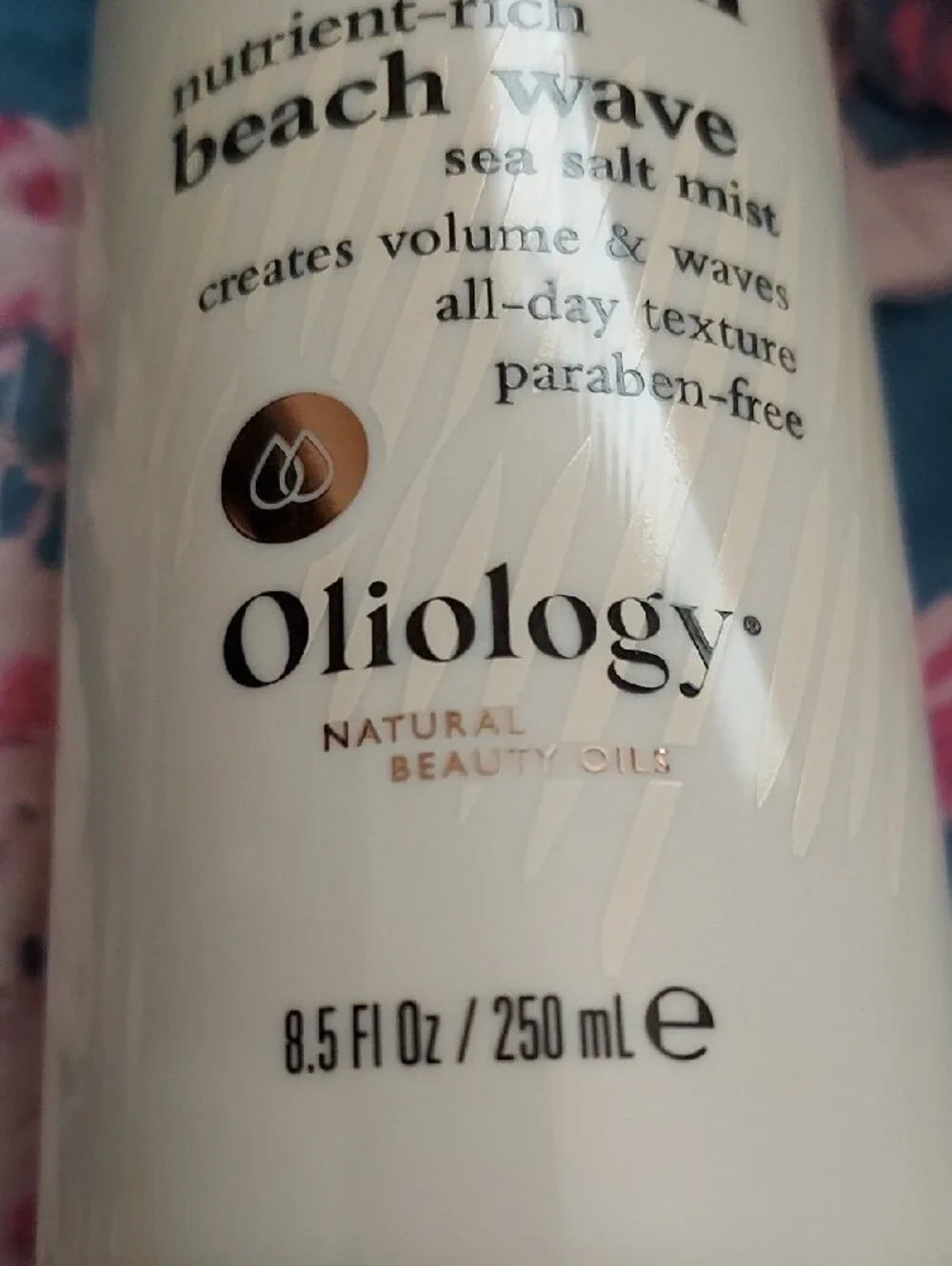 Oliology Coconut Oil Beach Wave Sea Salt Mist – White